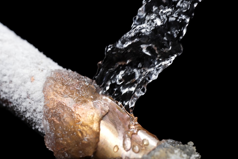 Frozen Pipes: Air Group’s Tips for Preventing Pipe problems